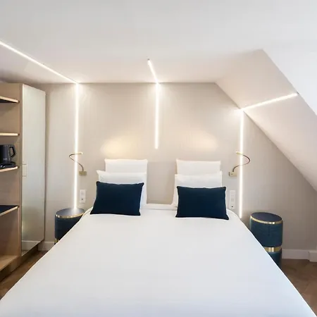 Mercure Opera Lafayette 4*