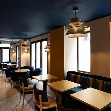 Mercure Opera Lafayette 4*