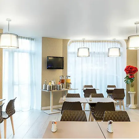 Hotel Mercure Opéra Lafayette Paris
