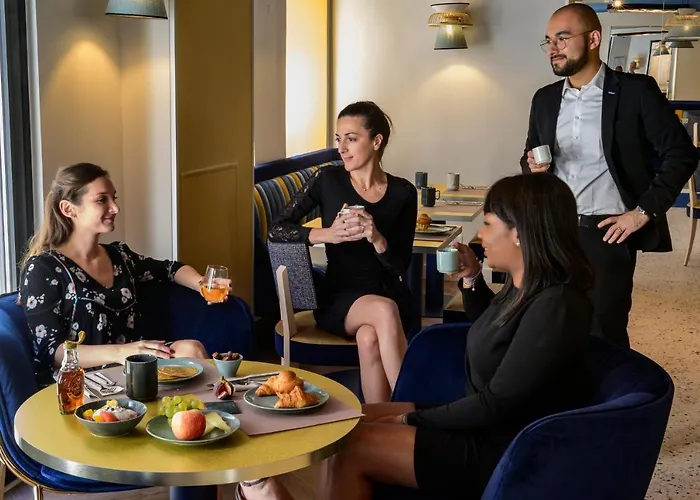 Mercure Opera Lafayette 4*