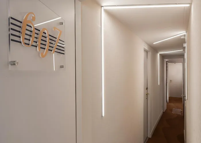 Mercure Opera Lafayette 4*