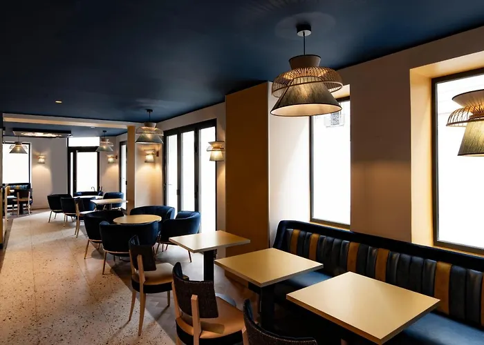 Mercure Opera Lafayette 4*