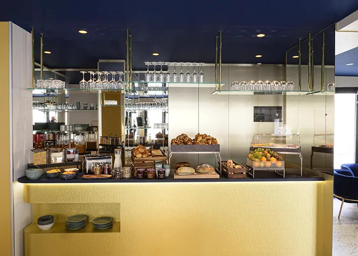 Mercure Opera Lafayette 4*